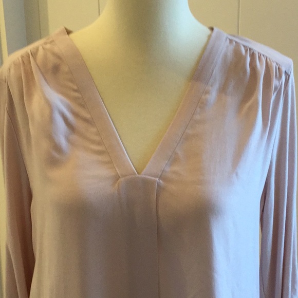 Pleione blouse in hush pink color. - Picture 2 of 6